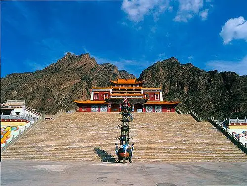 内蒙古阿拉善南寺