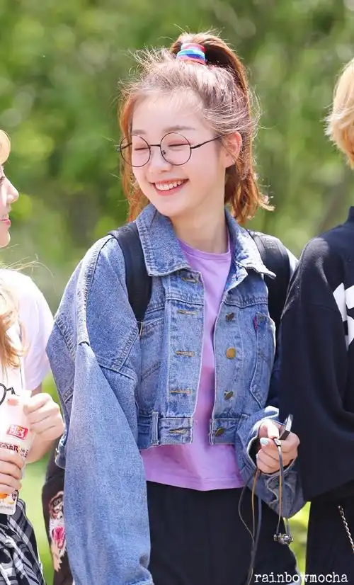 96帮在头发上的小彩虹呢@创造101-蜜蜂少女队徐梦洁【禁二改商用