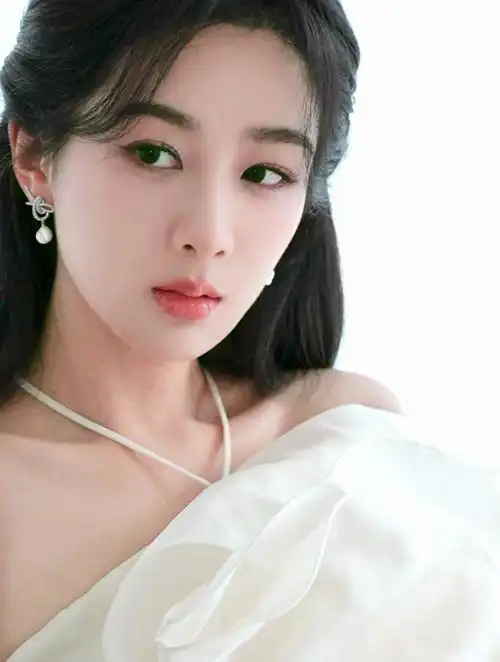 到底谁在说杨紫不好看啊