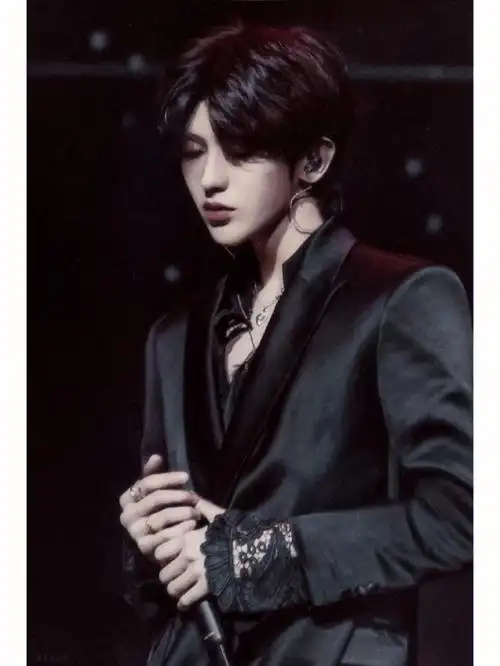 蔡徐坤神图系列五#背景  #头像  #蔡徐坤