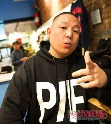 胖子剪寸头好看吗 胖人适合什么样的头型_发型师姐手机版