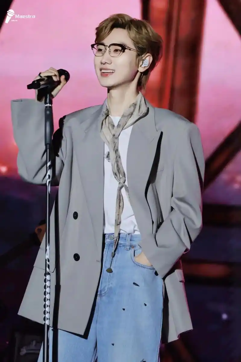 超绝反差感🎞️.请罗曼城城主不要停止散发魅力@汪苏泷