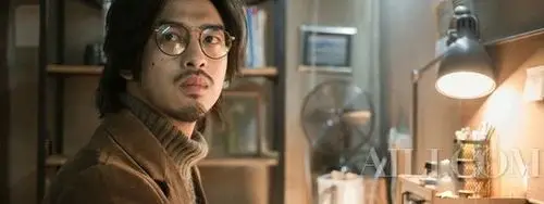 《后会无期》今日公映 "村帅"陈柏霖备受期待_时装_爱丽时尚网