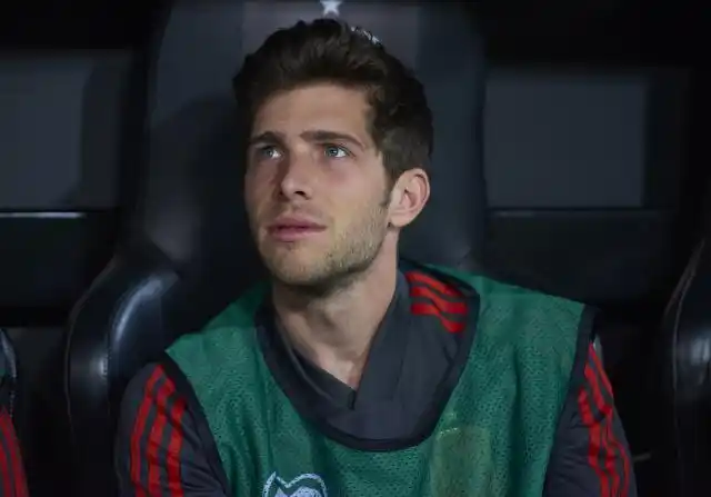 罗贝托:我喜欢中场的位置 在德容身边踢球很容易