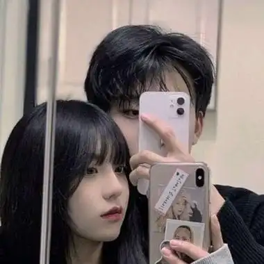 2021最新情侣头像一对照片