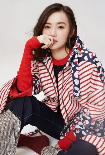 简介:江铠同个性十足冬日时尚写真高清图片,分享一组江铠同图片给大家