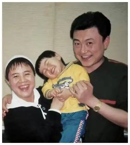 金龟子王纯燕57岁当姥姥小宝贝像姥爷王宁好惊喜