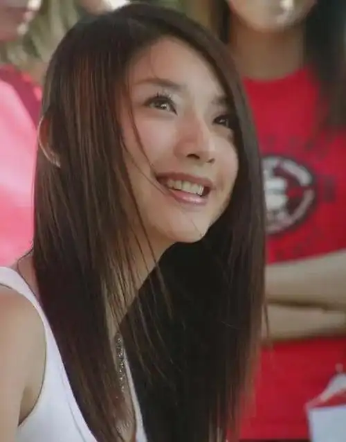 原来她早已因车祸去世,前男友连续15年悼念让人泪目|大s|许玮伦|杨右