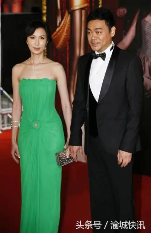 而郭蔼明已经是当家花旦,和关咏荷齐名的最佳女主角.