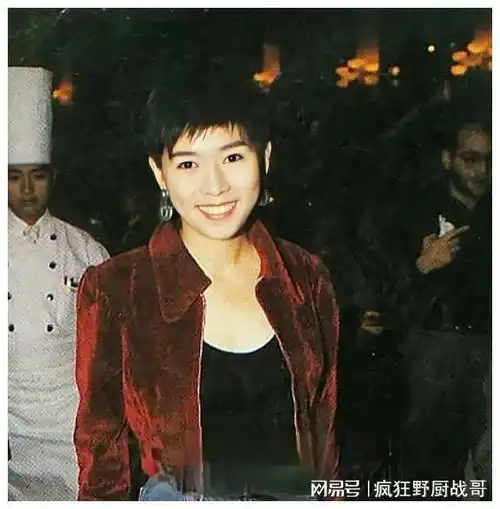 周星驰要娶的女人啥样每部影片都有她的影子罗天使罗慧娟