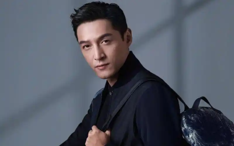 中国颜值最高十大男星(长相剑眉星目的10位男明星)-七暖网