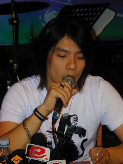 阿杜  400x533   52k     当前显示比例:100% 查看原始图片