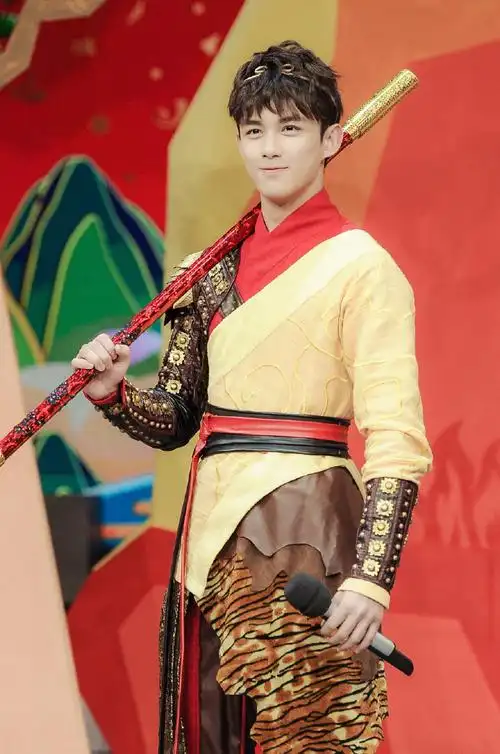 17· 吴磊 快乐大本营@吴磊leo比今天的你更好看的只有明天的你