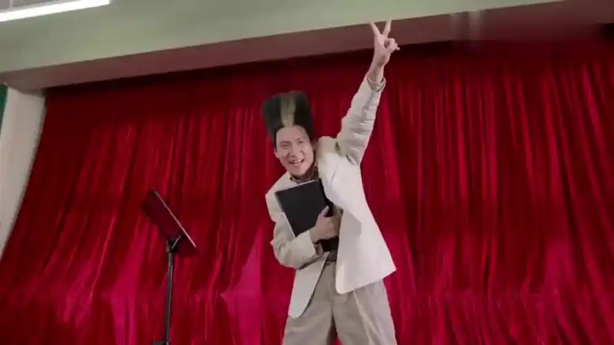 超级学校霸王张学友的歌彻底把女神迷住了