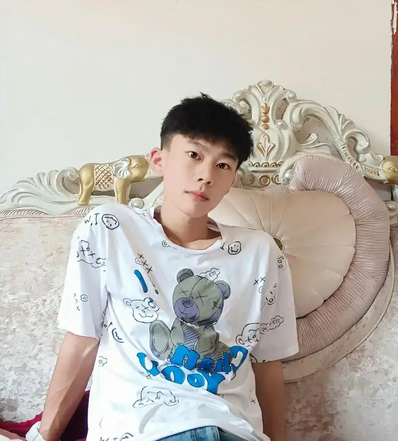 好看但不像网图的照片