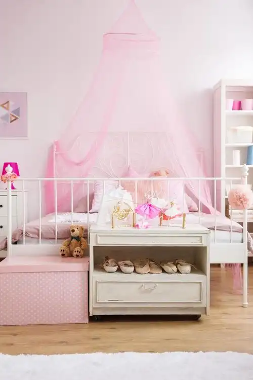 舞鞋的女孩的漂亮的卧室素材-高清图片-摄影照片-寻图免费打包下载