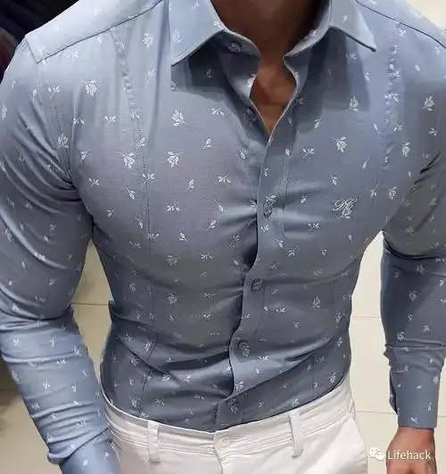 当女生看到张若昀的胸 都会产生饥不择食的冲动时 健身圈的肌肉老铁们