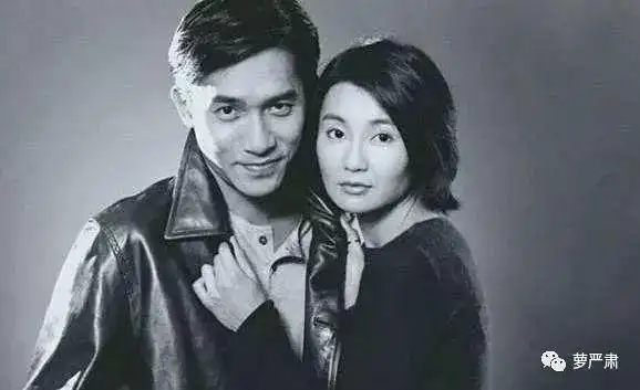 以前觉得他们是开放式关系,现在觉得他们越爱越简单