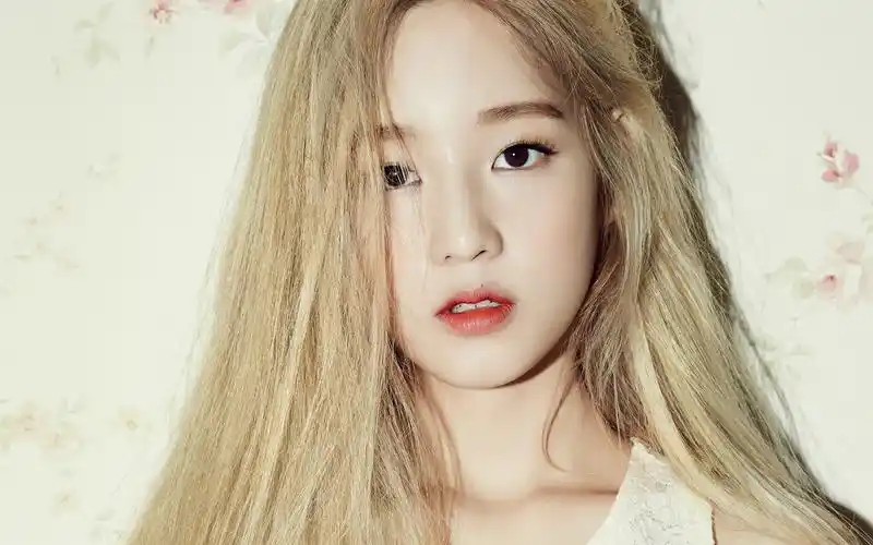 t-ara 韩国美女歌手组合写真桌面壁纸