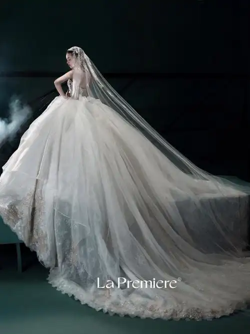 lapremiere绝美的背影杀手