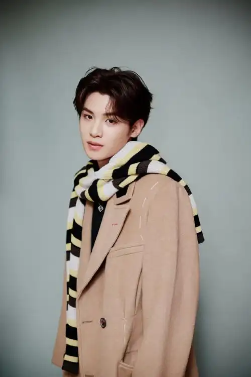 黄明昊超话·#黄明昊你好星期六#偶像剧男主or葬爱冷少,@jjjustin0219