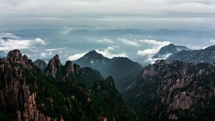 中国著名的7个景点被誉为人间仙境你去过几个