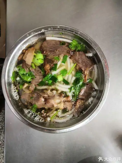 清汤牛肉粉图片