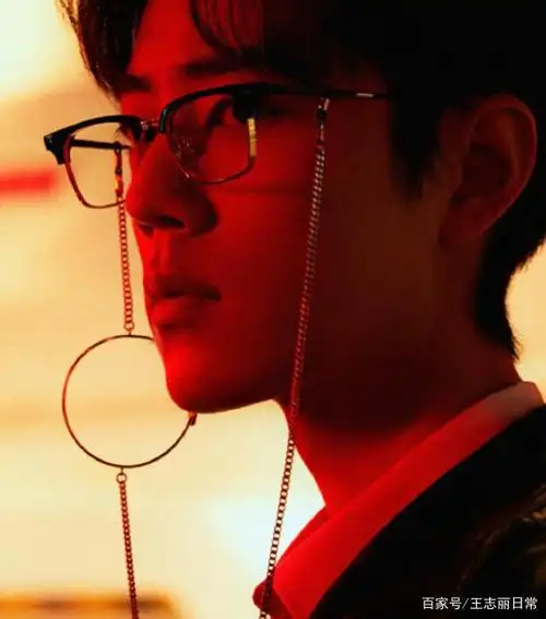 肖战个性壁纸,超帅超迷人,尽显气质