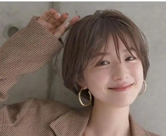 超显脸小不挑脸型的女生短发发型