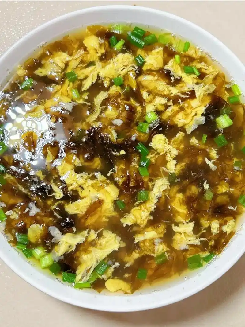 超级简单快手的紫菜蛋花汤!!开胃解暑下饭.今天分享一道紫菜蛋 - 抖音