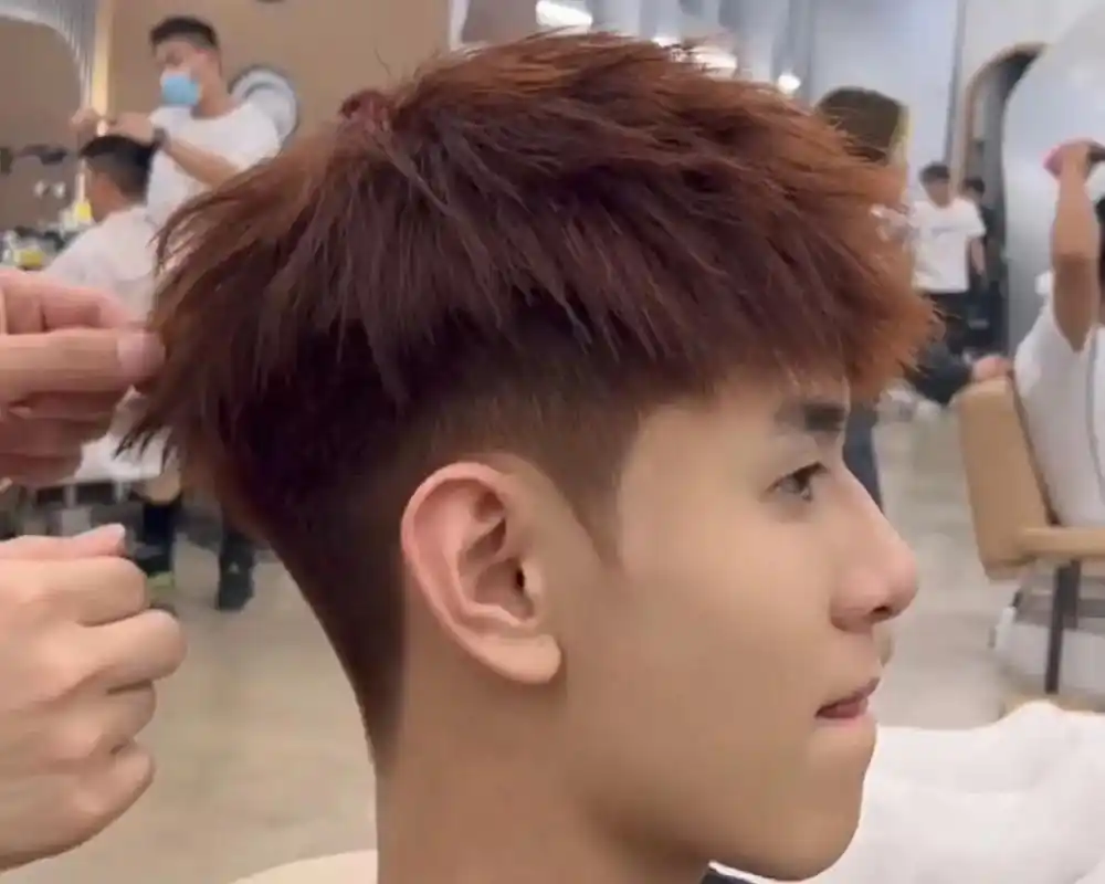 这个发型太帅了,立体摩根碎盖.#男士发型 #男士烫发 #摩根 - 抖音