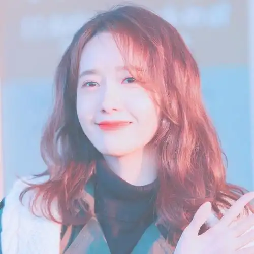 女爱豆头像林允儿头像