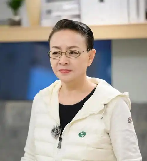 回顾宋丹丹:我可以向任何人道歉唯独他不行,20年来是我的大心结