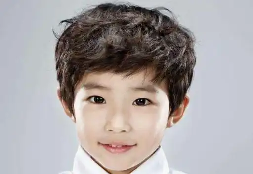 12岁小学生简单发型有哪些如果是男学生,可以选择的发型有韩式短发