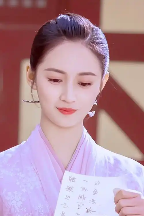 可盐可甜陈钰琪