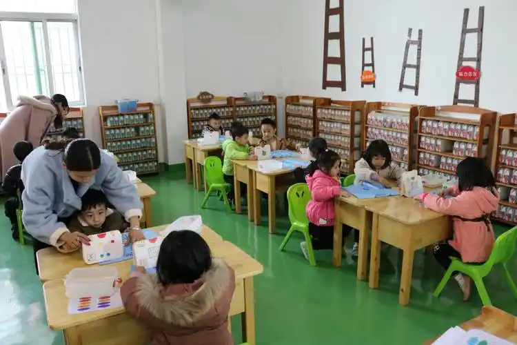 "魔力猴脑力开发专业教室"走进澄海莲下丹霞莲阳幼儿园的课堂啦!