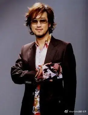 小刚:一个名叫"周传雄"的"过气"宝藏男歌手