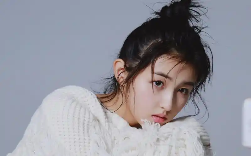 张子枫图片高清电脑桌面壁纸