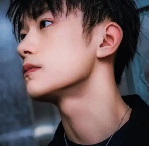 头像易烊千玺系列