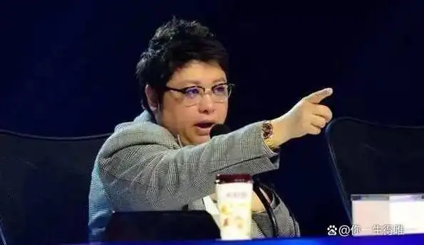 韩红自称当年是校花,却被大家说是笑话,拿出照片后都目瞪口呆了