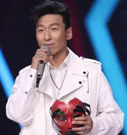 陈羽凡谈如何看待爱情你来我在甜蜜中等你