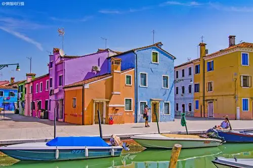 原创意大利最美海岛房子色彩斑斓除了装饰生活原来还有这个原因