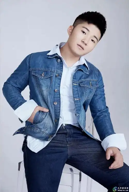 红遍大江南北曾经靠着一首歌或多或少你都听说过就算你不是白小白粉丝