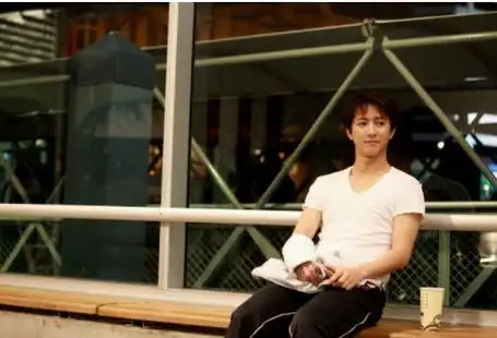 韩庚简介和资料_韩庚个人资料简介及家世