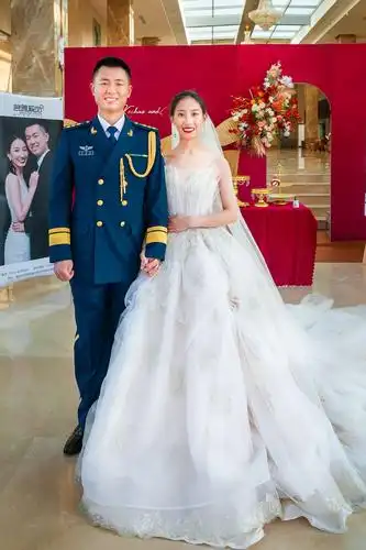 一对军人的婚礼