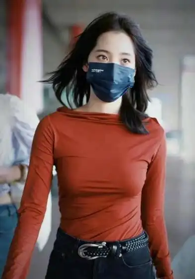 欧阳娜娜身材饱满双峰雪白如兔网友大呼长大了