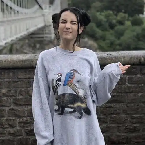 点击进来就看中英混血美女jessiemeili李美