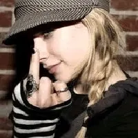 欧美竖中指的霸气女生头像放荡不羁狂妄系列头像2