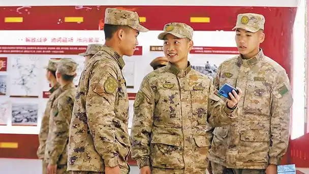 父子两代兵,情系"王杰班",他们接续传承英雄精神第73集团军某旅高级军