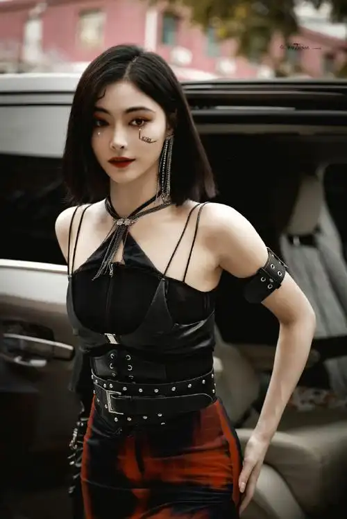 许佳琪脸上写了kiki##许佳琪的妆好野